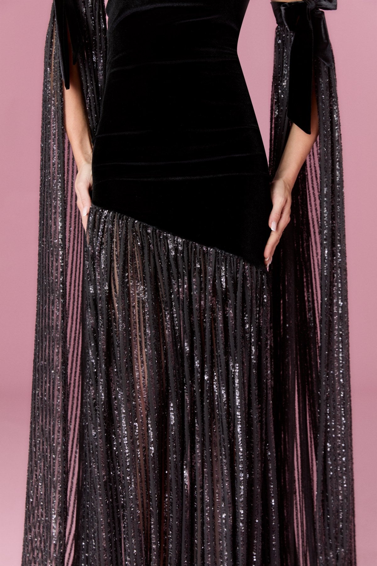 Graceful Swan Gown Elbise - Siyah - Nur Karaata